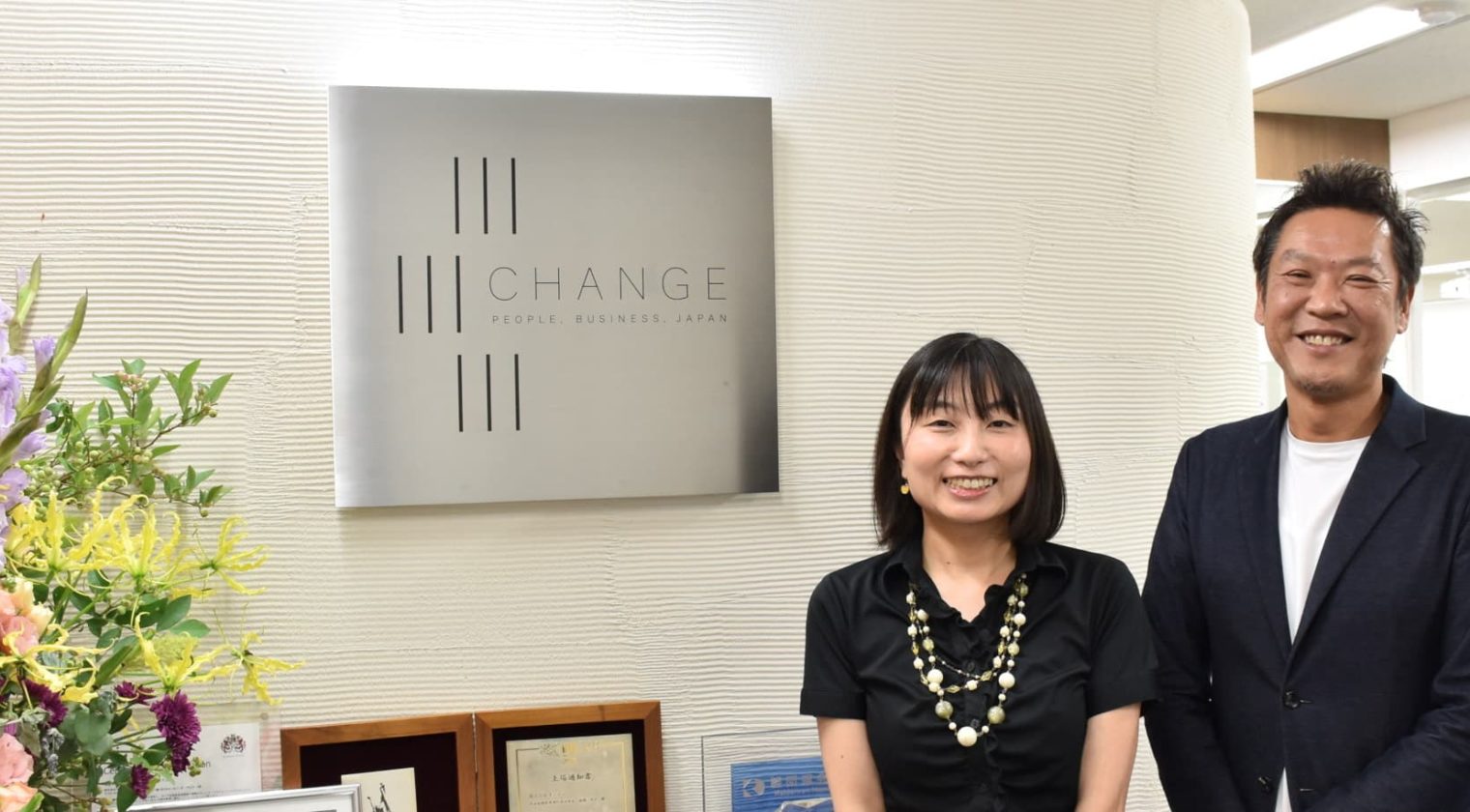 法務体制強化のために OLGA を導入。契約審査基準を整備し属人化解消と工数50%削減を実現