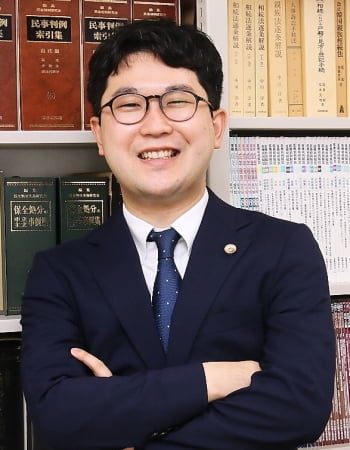 藤井・滝沢総合法律事務所 足立 啓輔弁護士