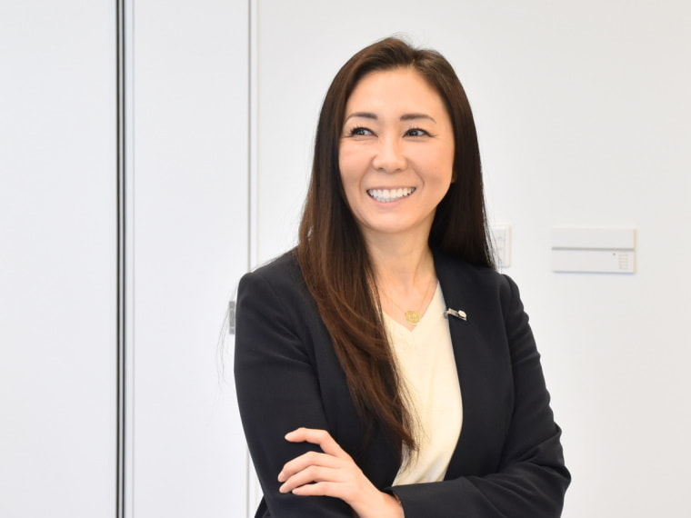 AI契約審査クラウド GVA assist ご導入事例:ロシュ・ダイアグノスティックス株式会社 法務・コンプライアンス部門 部門長 菊地 真理様