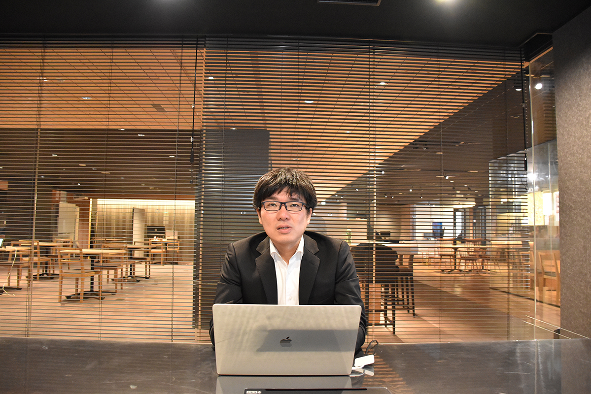 契約書レビュー業務の手間をシンプルに解決してくれる、弁護士業務のアシストツール