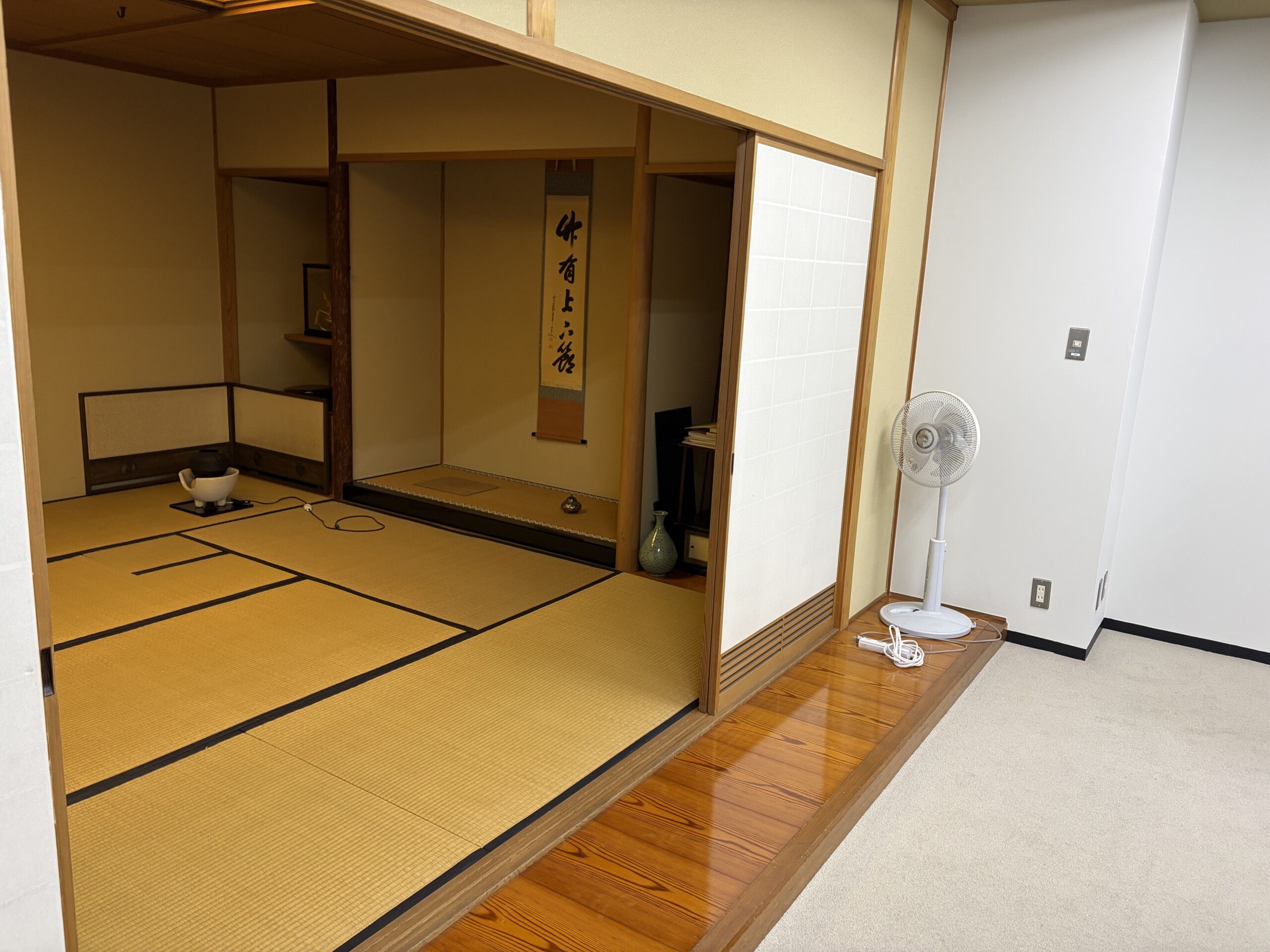 伯東様画像_応接室内に併設されている茶室